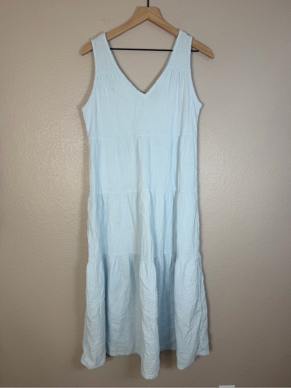 Quince 100% Organic Cotton Gauze Tiered Maxi Dress in Nantucket Blue Medium $128 - Picture 5 of 13